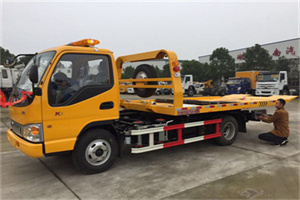 荥阳哪里有拖车服务