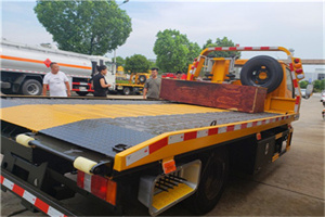 荥阳附近拖车电话号码服务